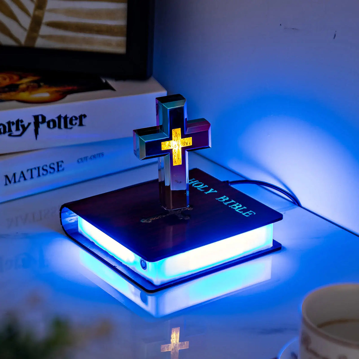 Innovative Technology Novelty Gifts Unique Home Decoration Automatic Rotating RGB Magnetic Levitating Floating Colorful Cross
